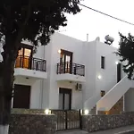 Villa The Corner House At Court *
