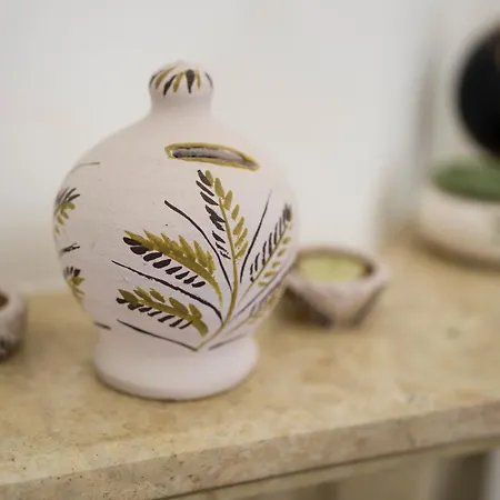 The Corner House At Court Вилла *