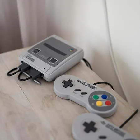 The Corner House At Court