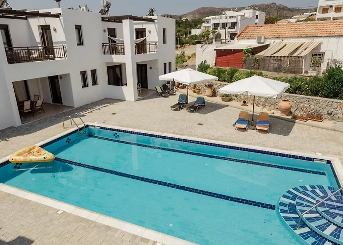 The Corner House At Court Willa