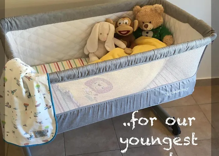 Willa The Corner House At Court *